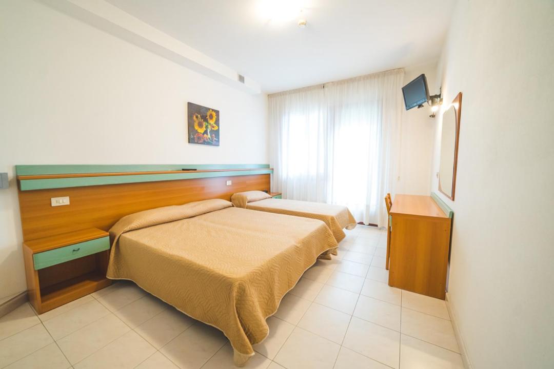 Grand Prix Hotel
